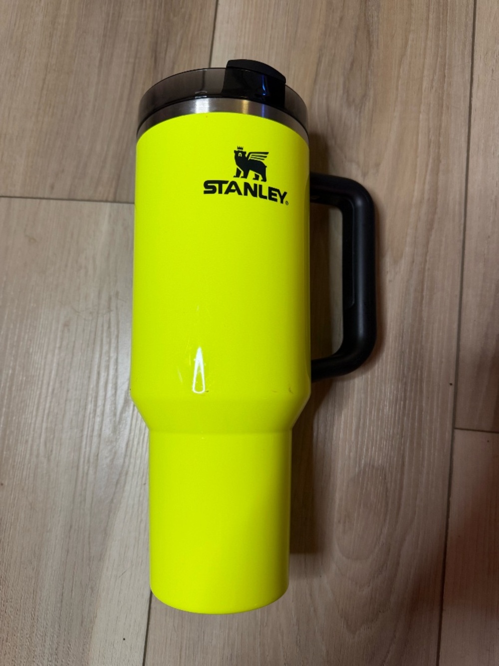 Stanley 40 oz Quencher Neon Yellow Tumbler Cup No Straw Bright Rare Color